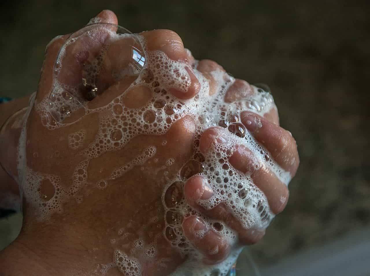 Öfter Hände waschen beim Wohnungsumzug